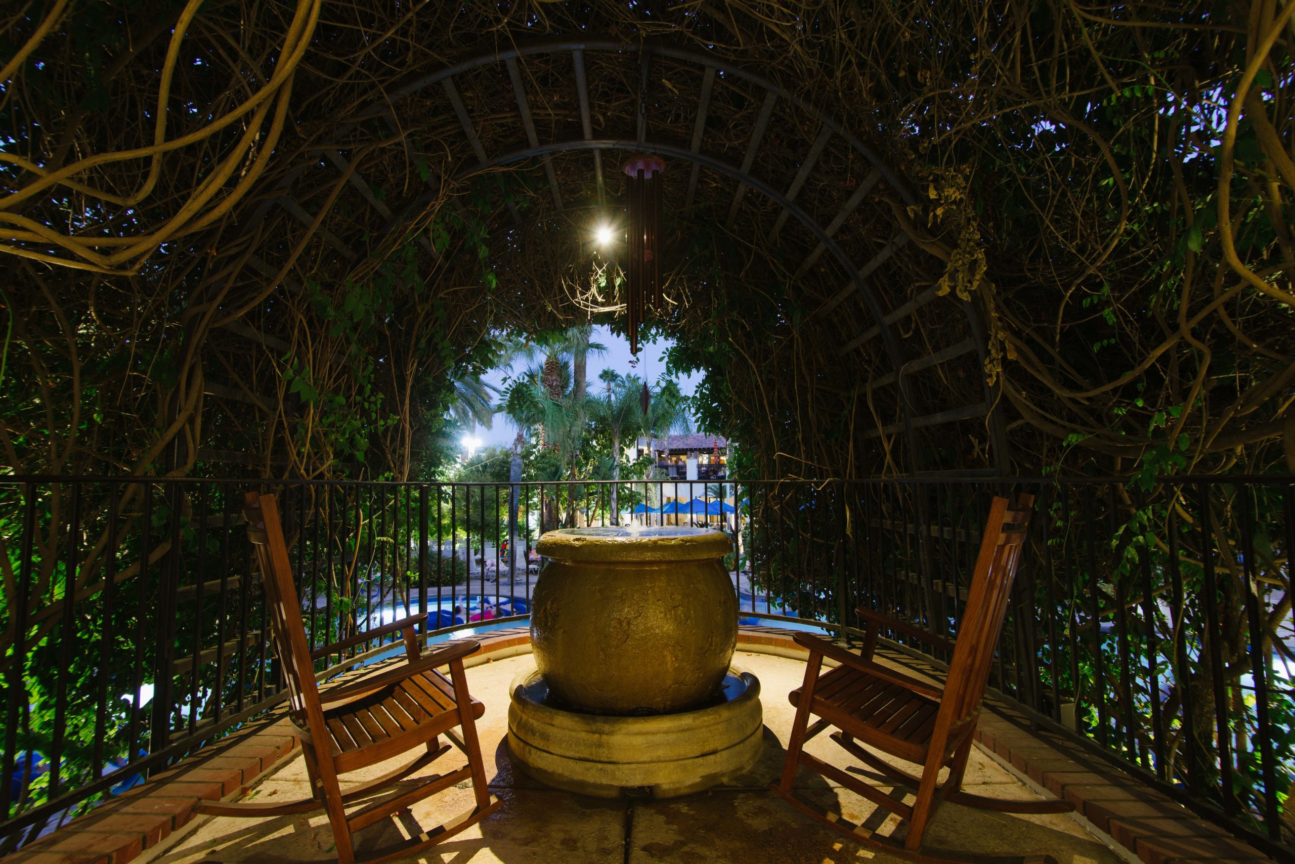 Salon fountain in the evening